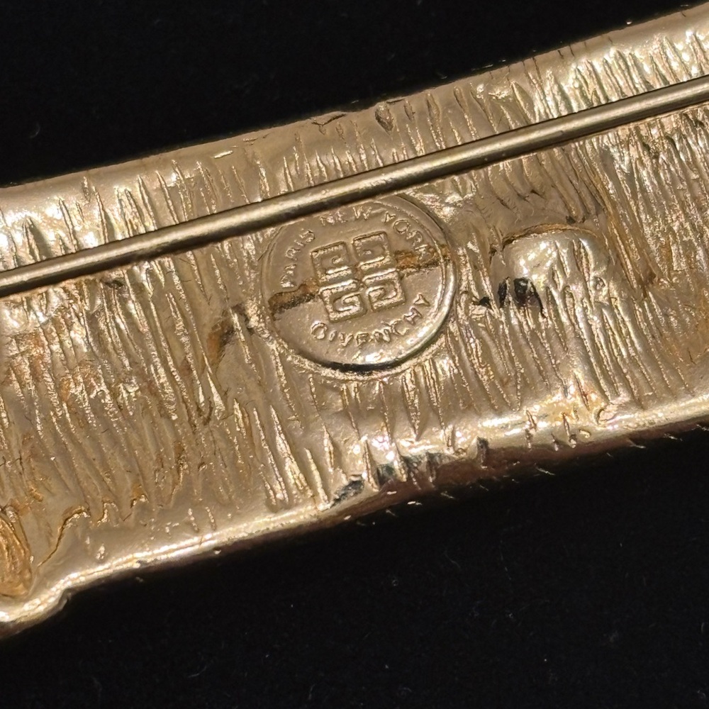 Givenchy Gold-Tone Vintage Logo Brooch - Picture 3 of 5